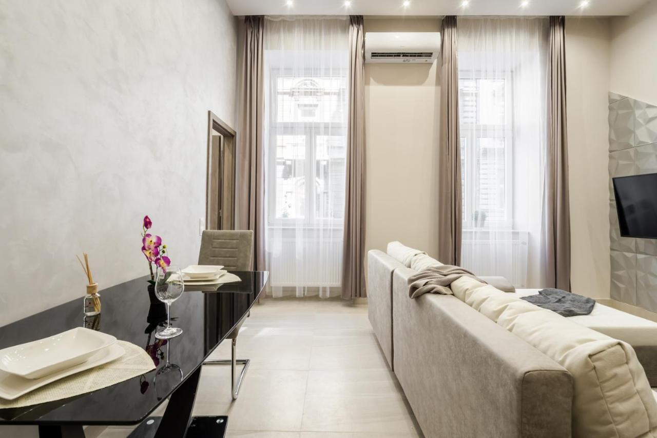 Nirvana Suite,3 Bedrooms, 2 Bathrooms, Acs * Будапешт