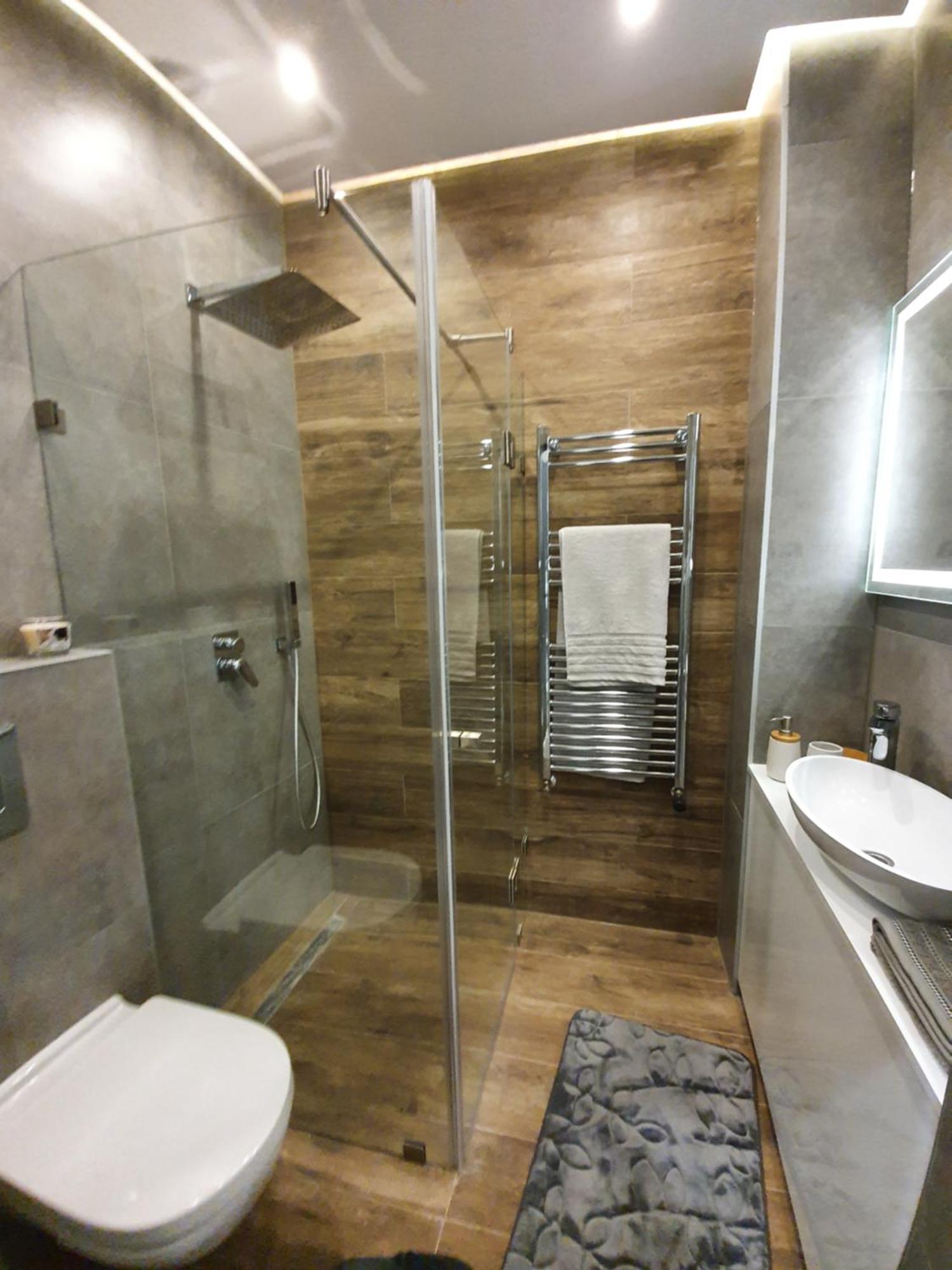 Nirvana Suite,3 Bedrooms, 2 Bathrooms, Acs Будапешт